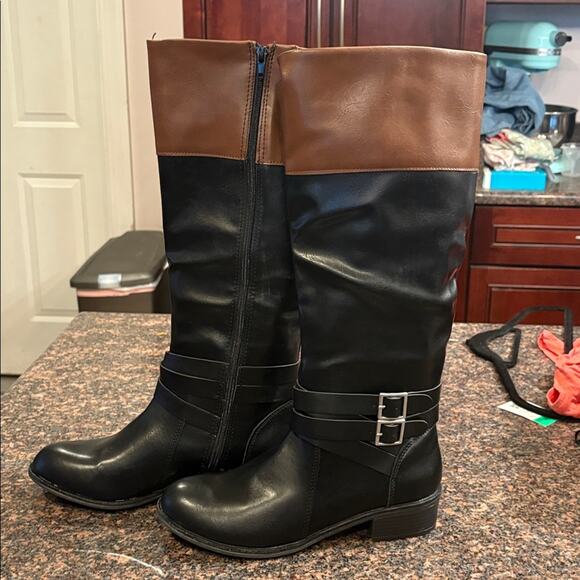 Arizona Jean Company Shoes - Riding Boots Two-Tone Black and Brown Knee-High Size 9.5 Excellent Cond